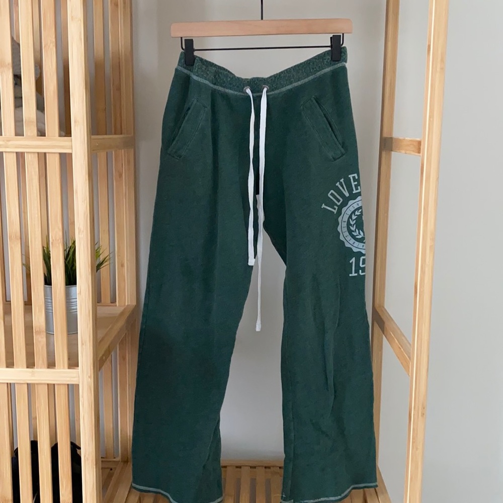 PINK Victoria’s Secret Boyfriend Sweatpants